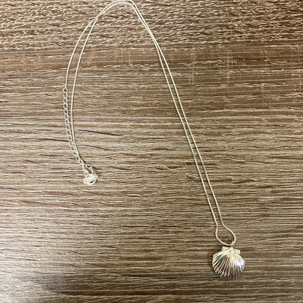 Salty Cali Shell Necklace